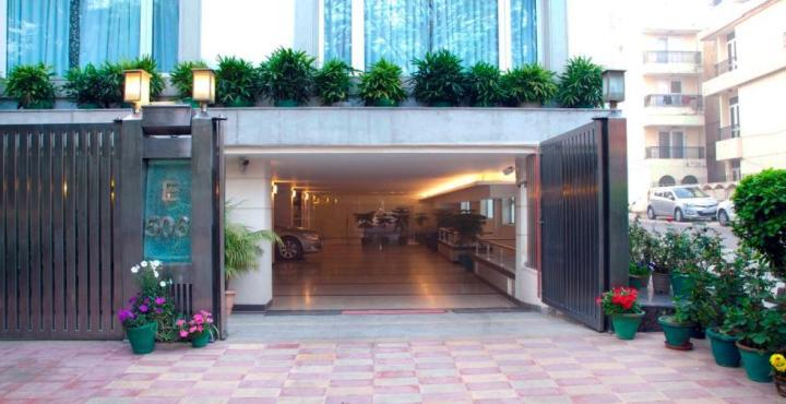 Alpina Hotels & Suites Nueva Delhi Exterior foto