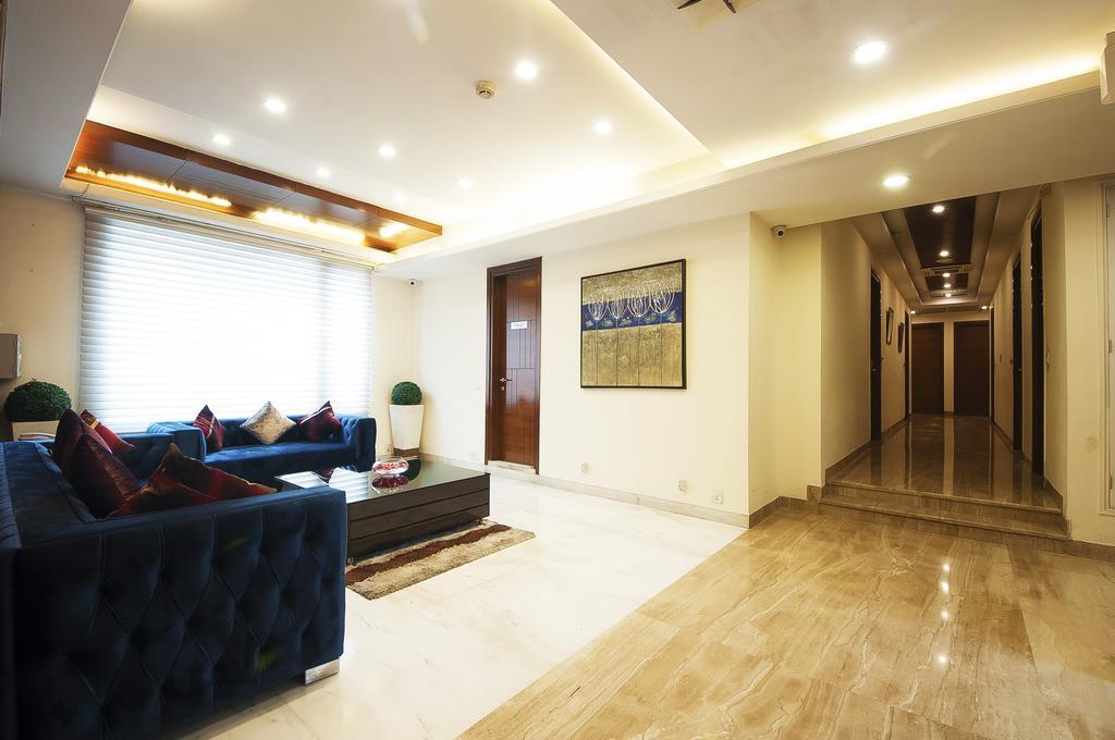 Alpina Hotels & Suites Nueva Delhi Exterior foto