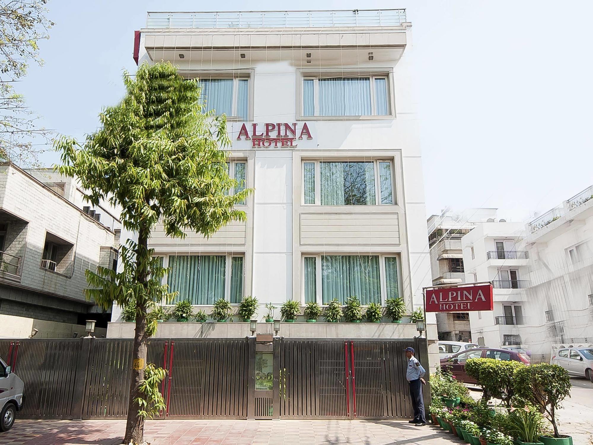 Alpina Hotels & Suites Nueva Delhi Exterior foto